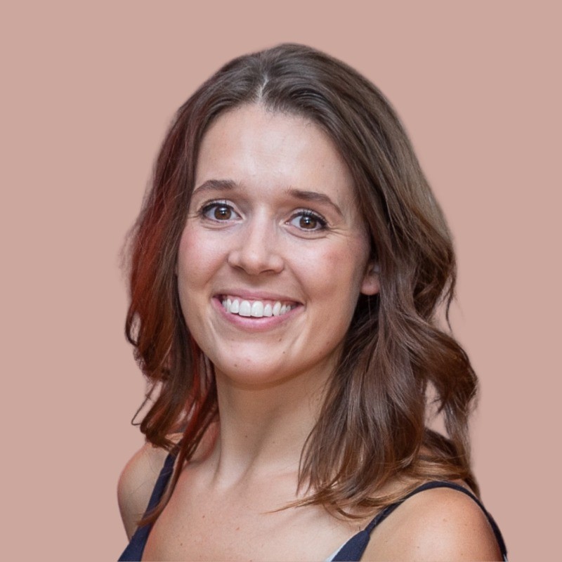 ellie page headshot