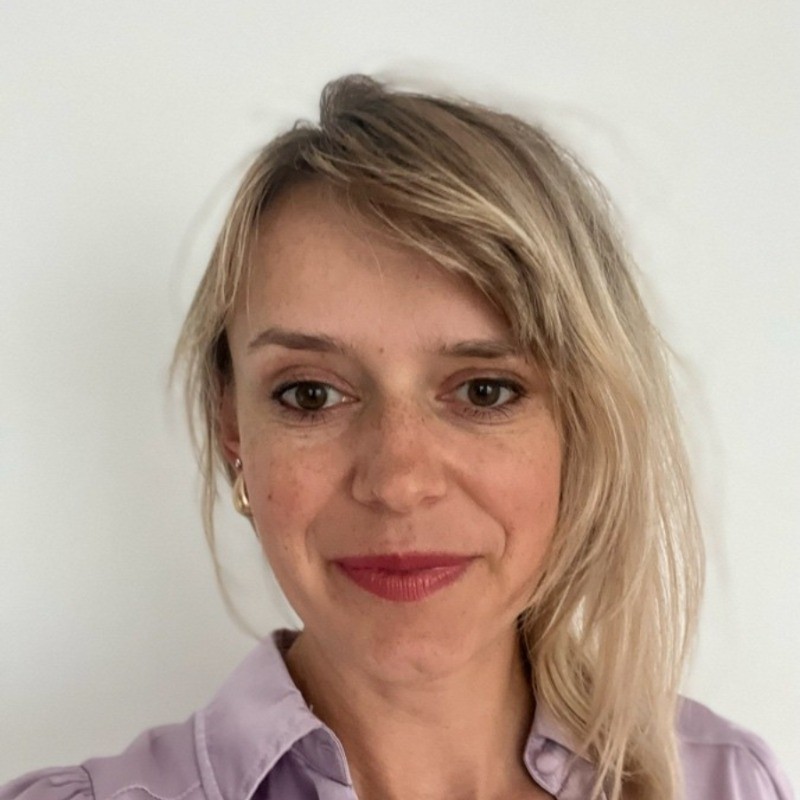 karolina janus headshot